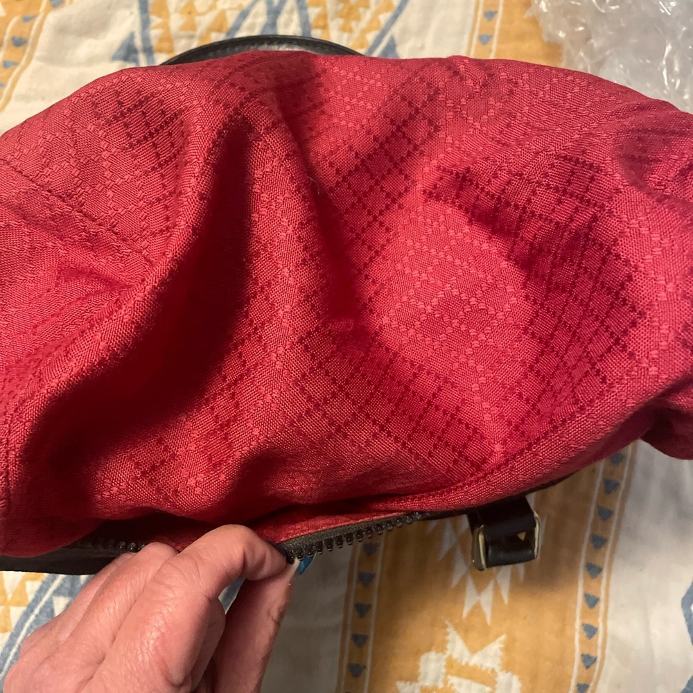 GUCCI - Boston Bag with iconic Sherry Line logo - Picture 12 of 16